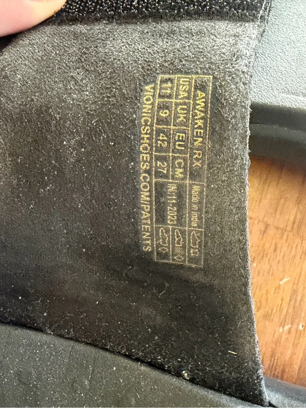 Vionic leather sandals